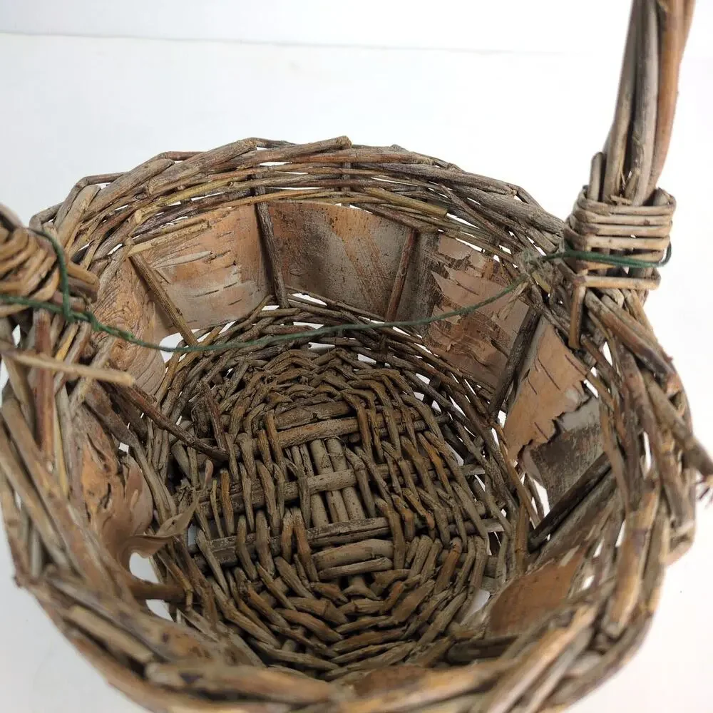 Vintage White Birch Bark‎ Lined Woven Willow Scandinavian-Style Foraging Basket
